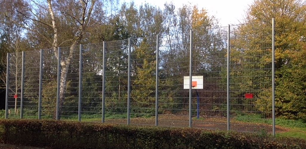 hekwerk sportveld - basketbalveld